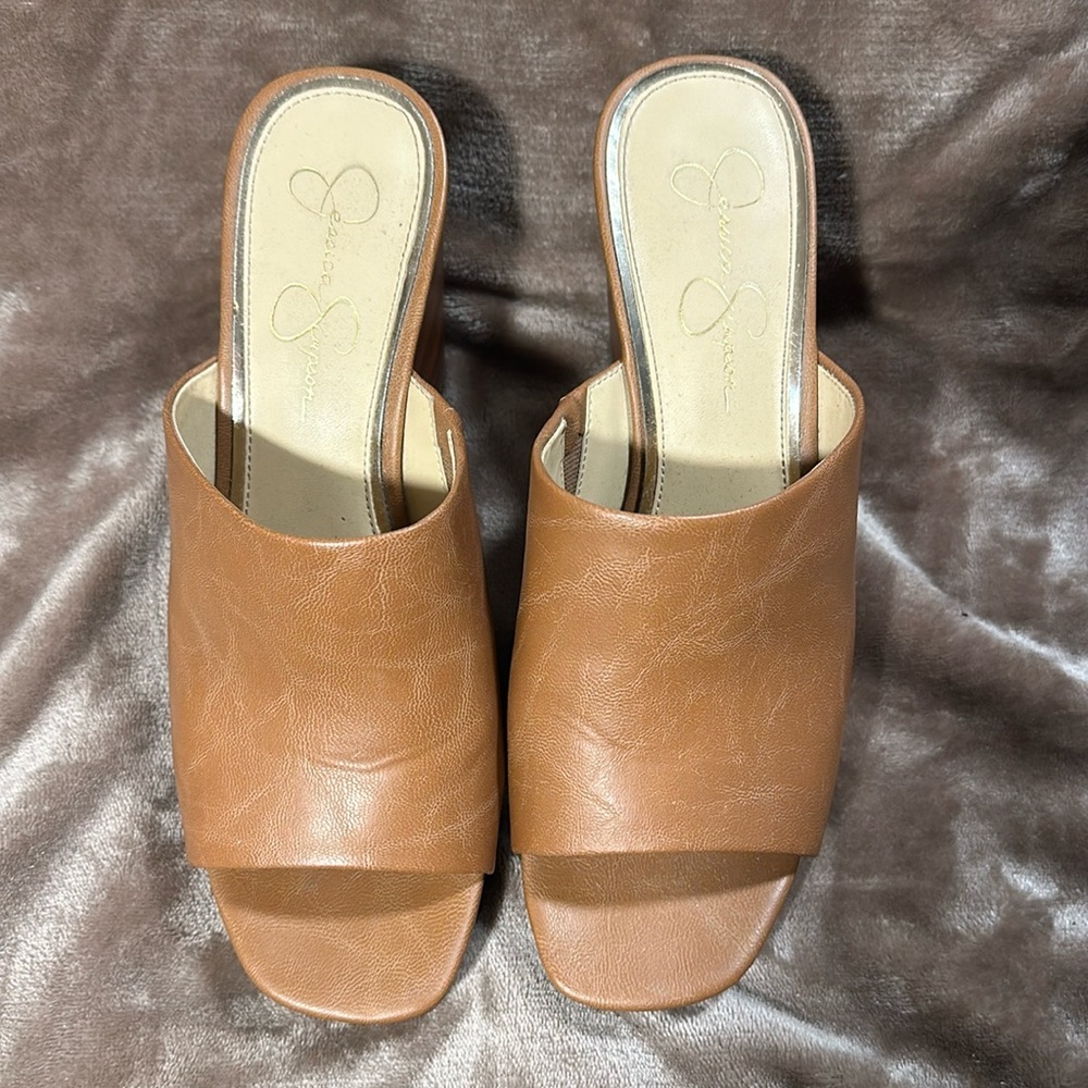 Jessica Simpson Sheyna brown platform slide in heels! Like new